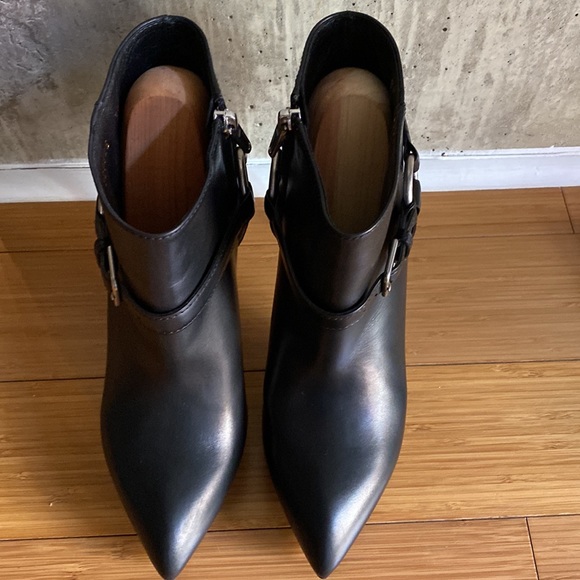 Janis- Saint Laurent stilettos, biker booties spin - Picture 6 of 7